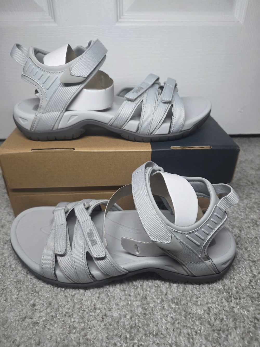 teva sandals womens size 8 Tirra